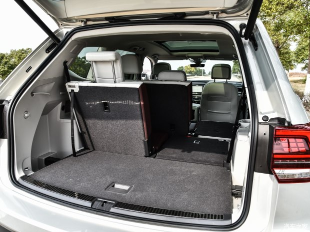 上汽大眾 途昂 2017款 530 V6 四驅(qū)至尊旗艦版