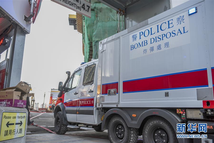 （港澳臺·香港故事·圖文互動）（4）用手觸摸二戰(zhàn)炸彈的人——訪香港警方拆彈專家